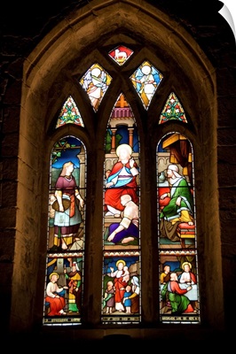 Stained glass windows, Dunfermline Abbey, Dunfermline, Fife, Scotland, UK