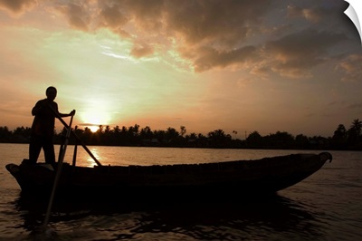 Sunrise, boats on the Mekong Delta, Cantho, Southern Vietnam