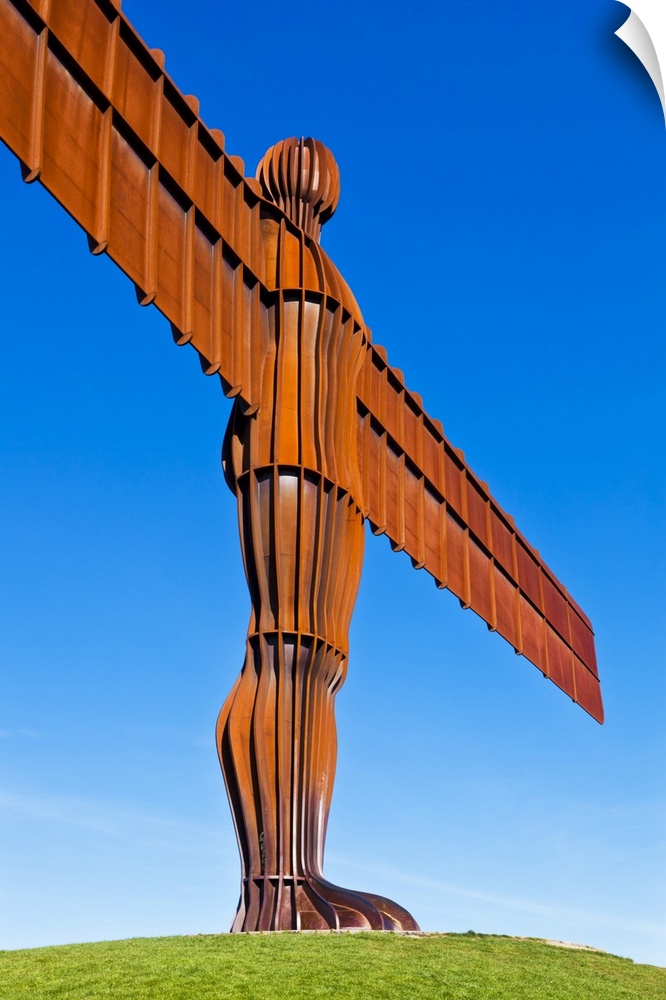 The Angel of the North sculpture by Antony Gormley, Gateshead, Newcastle-upon-Tyne, Tyne and Wear, England, United Kingdom...