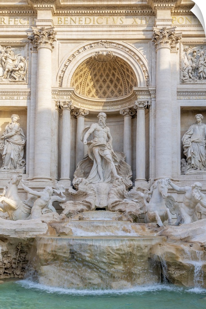 Trevi Fountain, Oceanus statue, Rome, Lazio, Italy, Europe