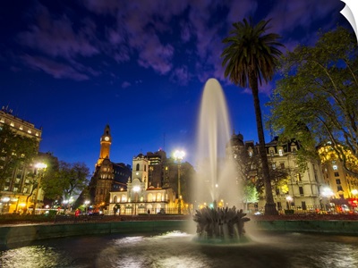 Twilight view of the Plaza de Mayo, Monserrat, Buenos Aires, Argentina