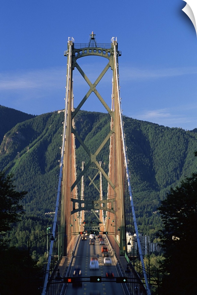 View northwards over the Lions Gate Bridge, Vancouver, British Columbia, Canada