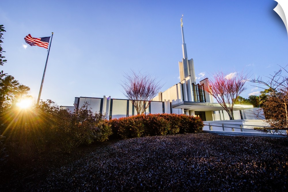 The Atlanta Georgia Temple is located in the Sandy Springs community just miles outside of Atlanta. The enormous lawn and ...