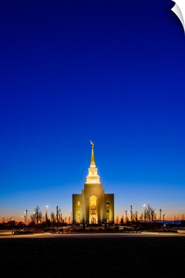 Kansas City Missouri Temple, Twilight, Kansas City, Missouri