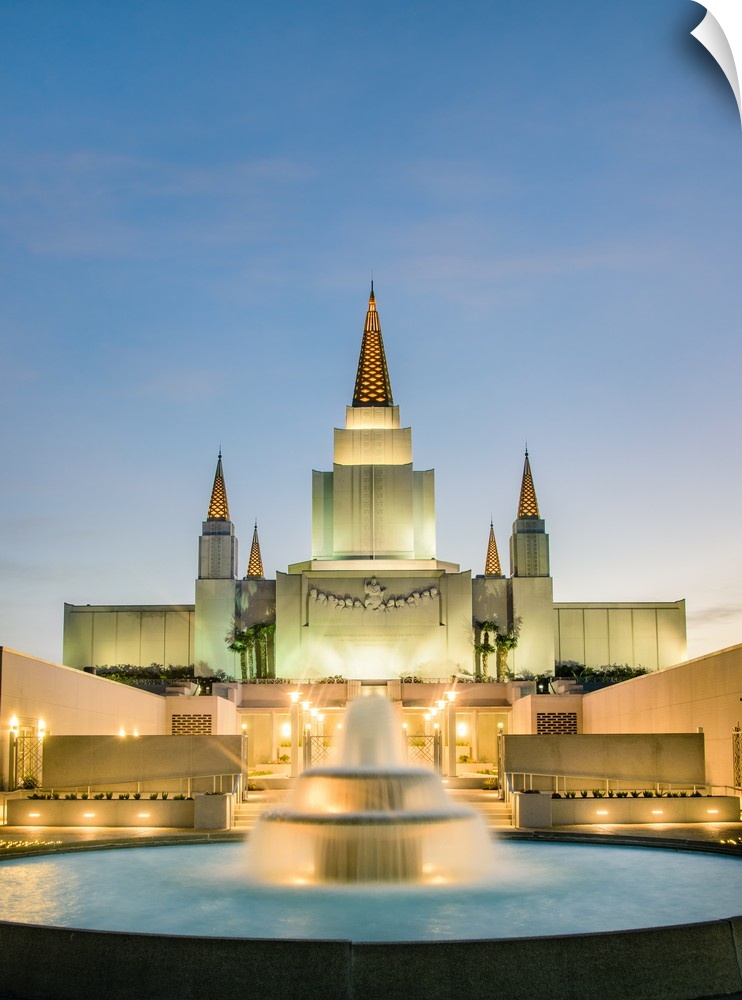 The Oakland California Temple consists of a whopping 95,000 square feet of space, including four ordinance rooms and seven...