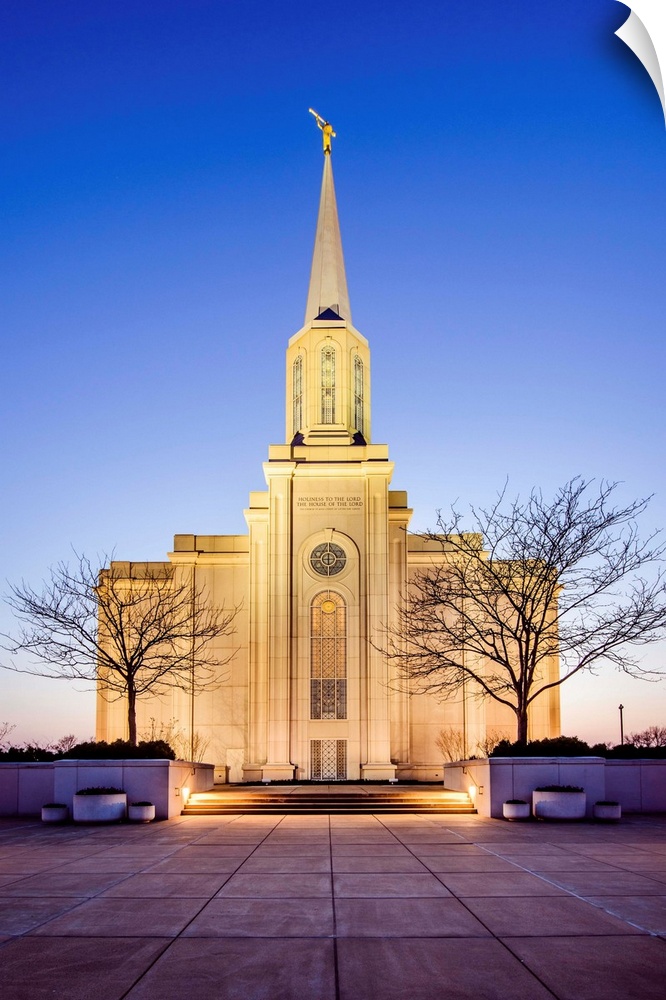 The St. Louis Missouri Temple is the 50th operating temple and the first to be built in Missouri. The entrance of the St. ...
