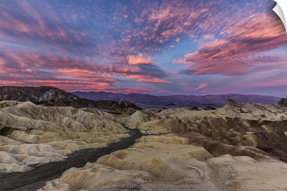 Beautiful sunrise at Zabriski Point in Death Valley National Park.