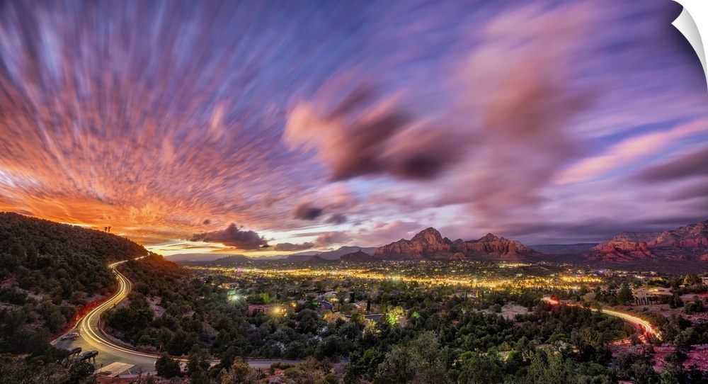 Beautiful sunset panorama over Sedona, Arizona