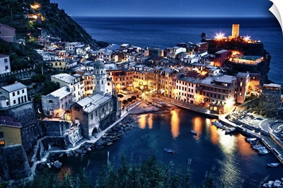 Vernazza after dark, Cinque Terre, Italy