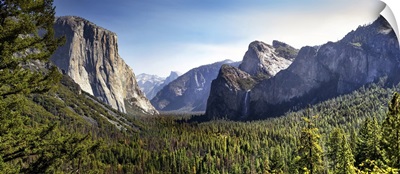 Tunnel View In Yosemite National Park