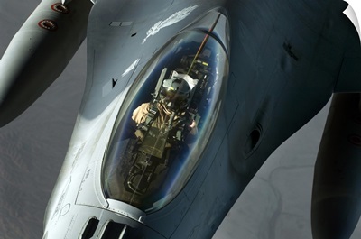 A F-16 Fighting Falcon