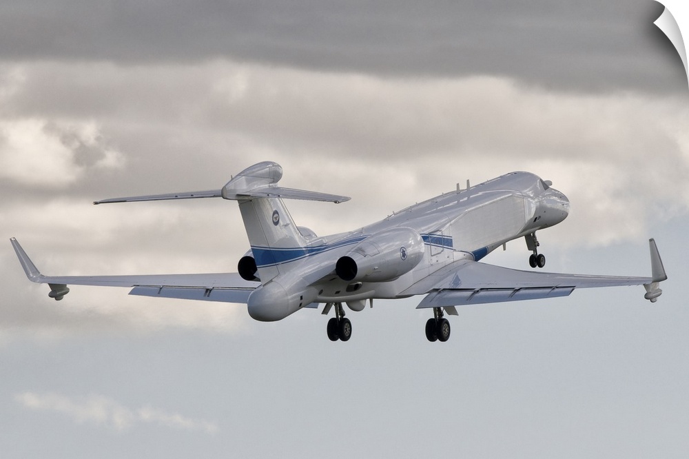 A Gulfstream G550 Eitam of the Israeli Air Force takes off from Decimomannu Air Base, Sardinia, Italy, during Exercise Veg...