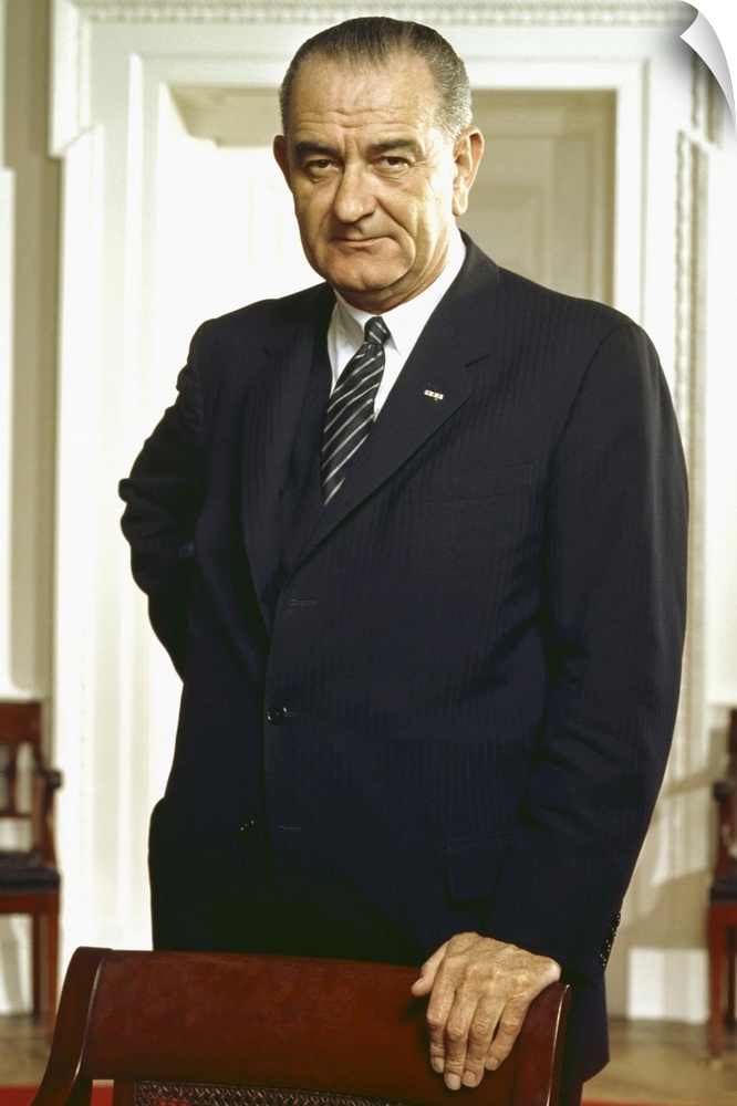 American history photograph of President Lyndon Johnson at The White House.