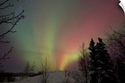 Aurora borealis, Twin Lakes, Yukon, Canada