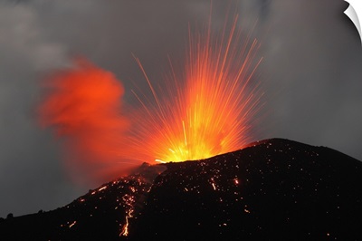 Krakatau eruption Sunda Strait Indonesia