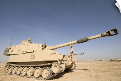 M109 Paladin a selfpropelled 155mm howitzer