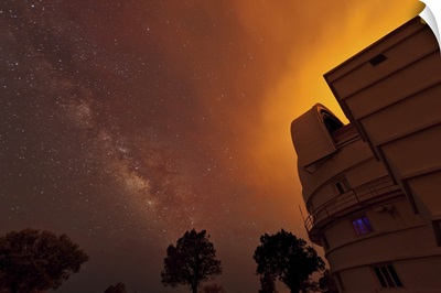 Milky Way appears through smoke over the McDonald Observatory