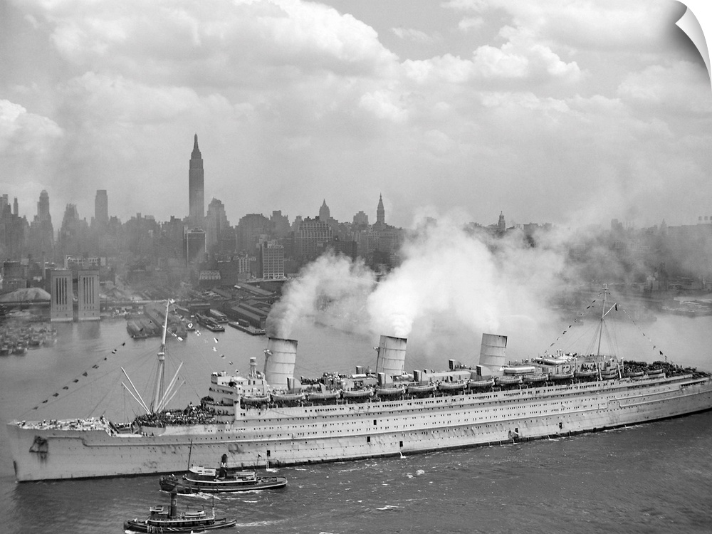 Vintage World War II photo of the British liner RMS Queen Mary arriving in New York harbor, June 20th 1945, with thousands...
