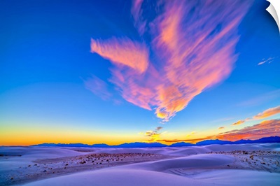 Sunset colors over White Sands National Monument, New Mexico
