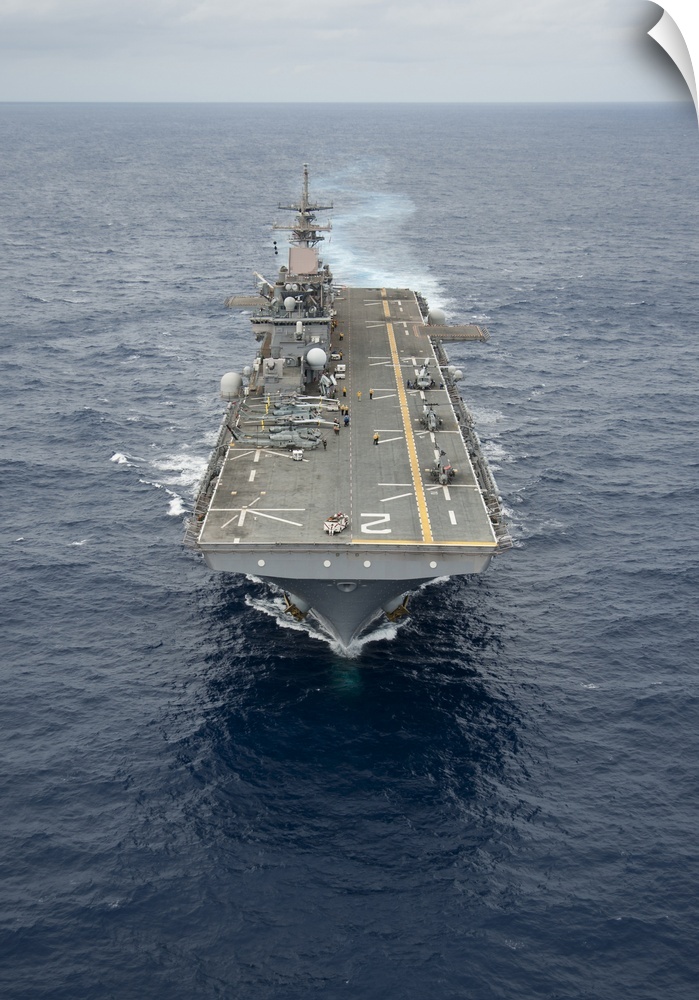 Pacific Ocean, June 23, 2012 - The amphibious assault ship USS Essex transits through the Pacific Ocean.