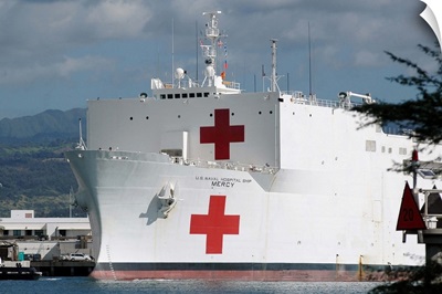 The Military Sealift Command hospital ship USNS Mercy moored in Pearl Harbor