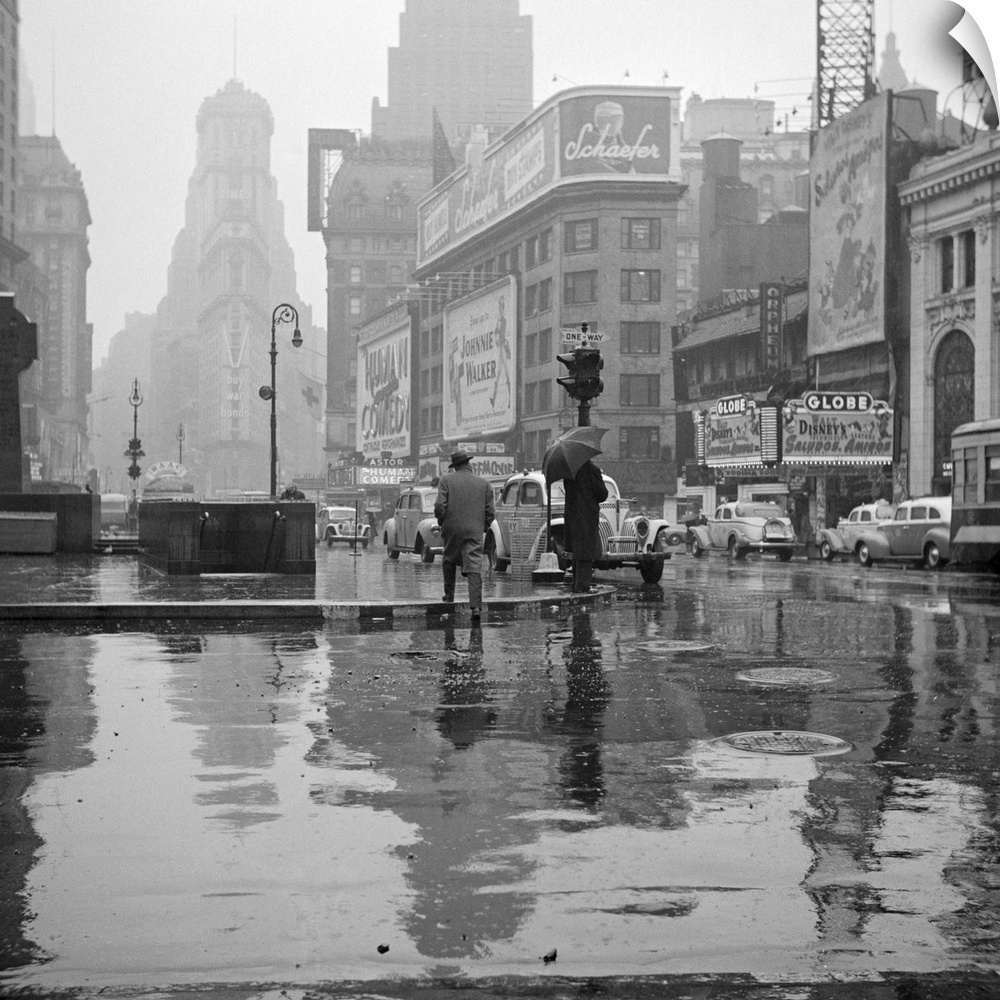 A rainy day in Times Square, New York City. Photograph by John Vachon, 1943.