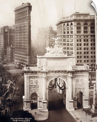 Bird's eye view of Victory Arch and Flatiron building, New York City, 1919