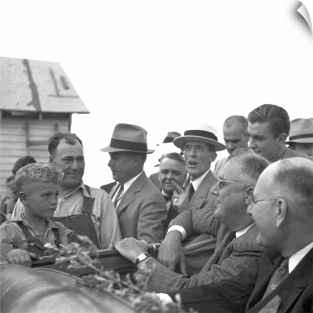 (1882-1945). 32nd President of the United States. President Roosevelt visits a farmer who is receiving a drought relief gr...