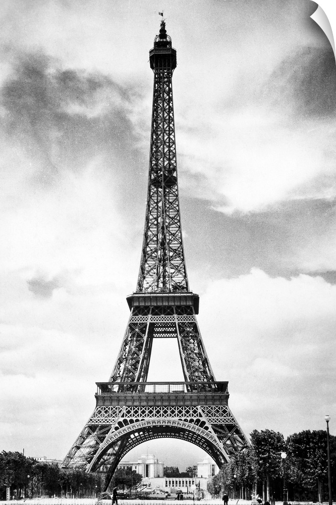 The Eiffel Tower with the Palais de Chaillot in the background. Photograph, c1940.