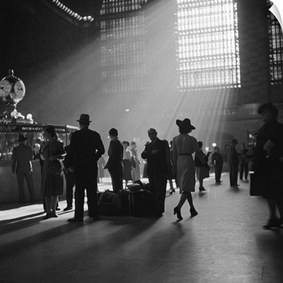 Passengers at Grand Central Terminal in New York City, 1941