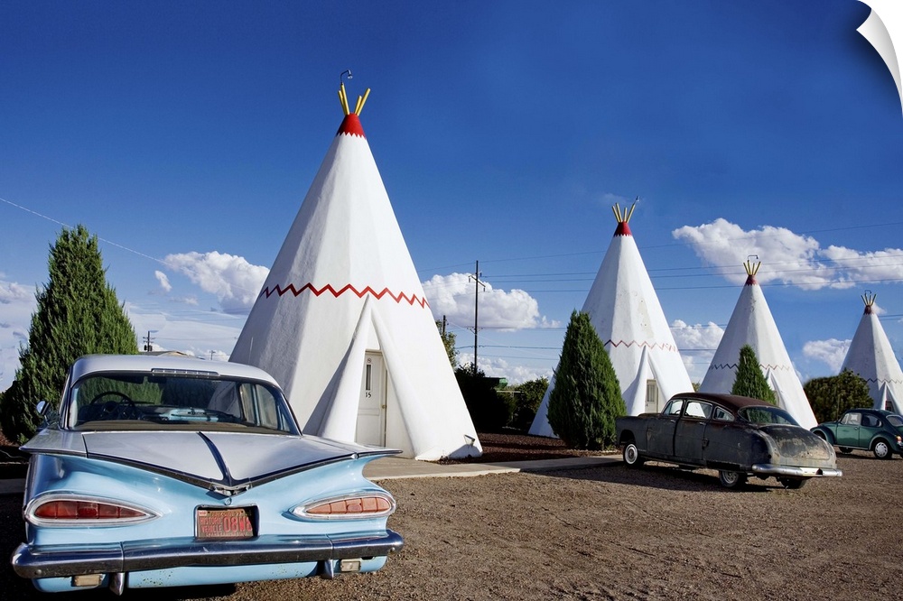 The Wigwam Motel along Route 66 in Holbrook, Arizona. Photograph by Carol M. Highsmith, October 2006.