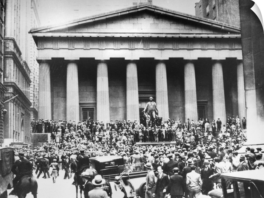 Crowds gathered on the steps of the Sub-Treasury Building (on the site of the former Federal Hall) across from the New Yor...
