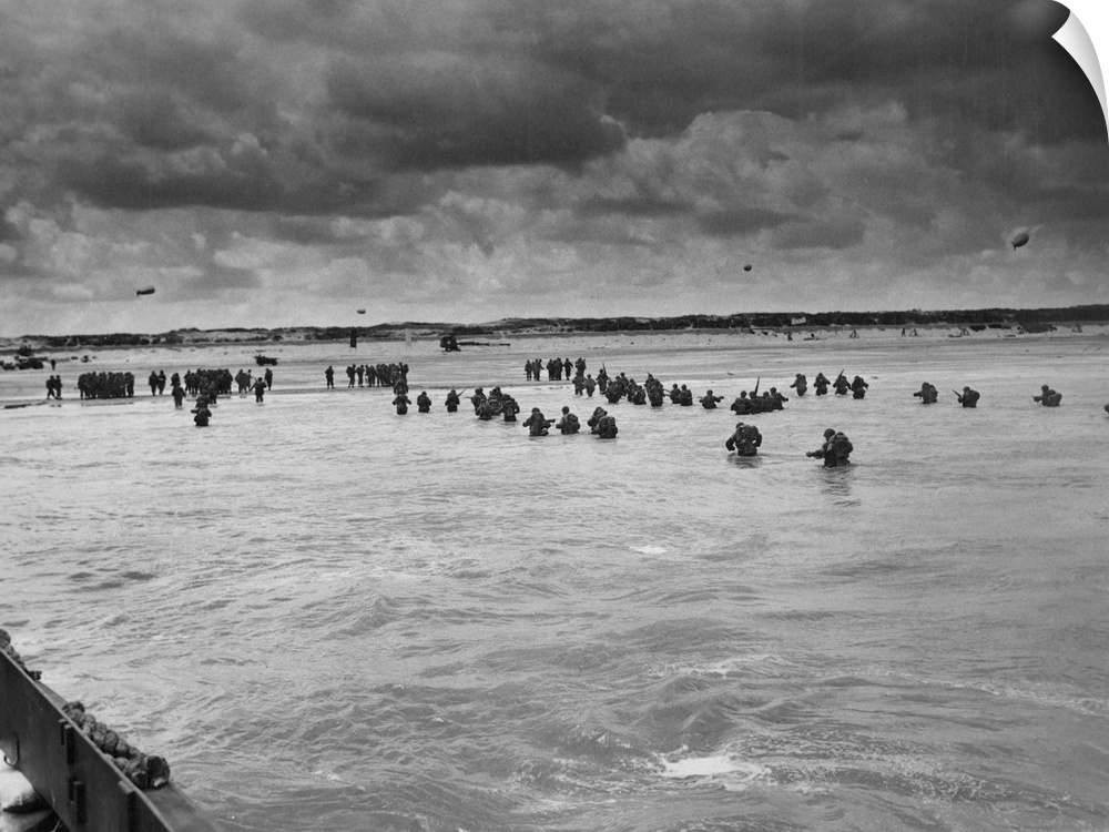 American troops wading ashore at Utah Beach during the invasion of Normandy, 6 June 1944.