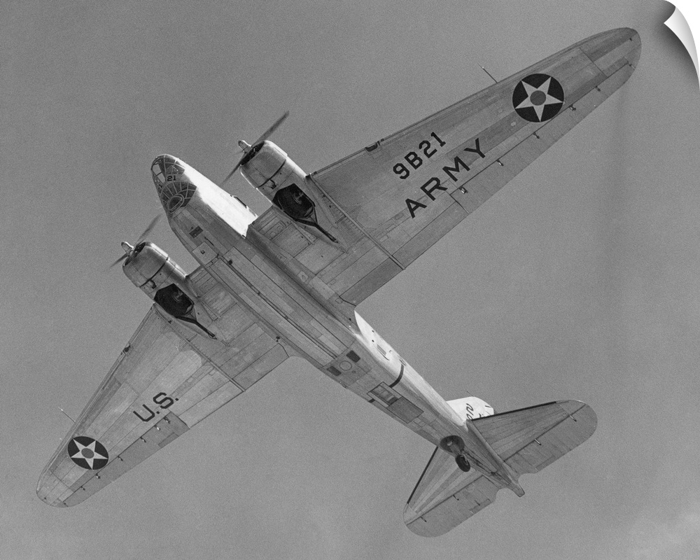 U.S. Army Douglas B-18A twin-engine bomber powered by Wright 'Cyclone' engines.