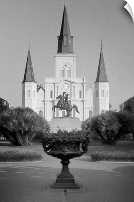 A shot of the famous St. Louis Cathedral in New Orleans, LA