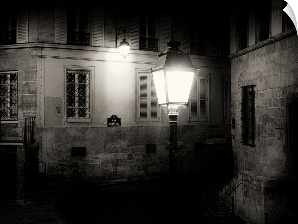 Paris back street at night with street light