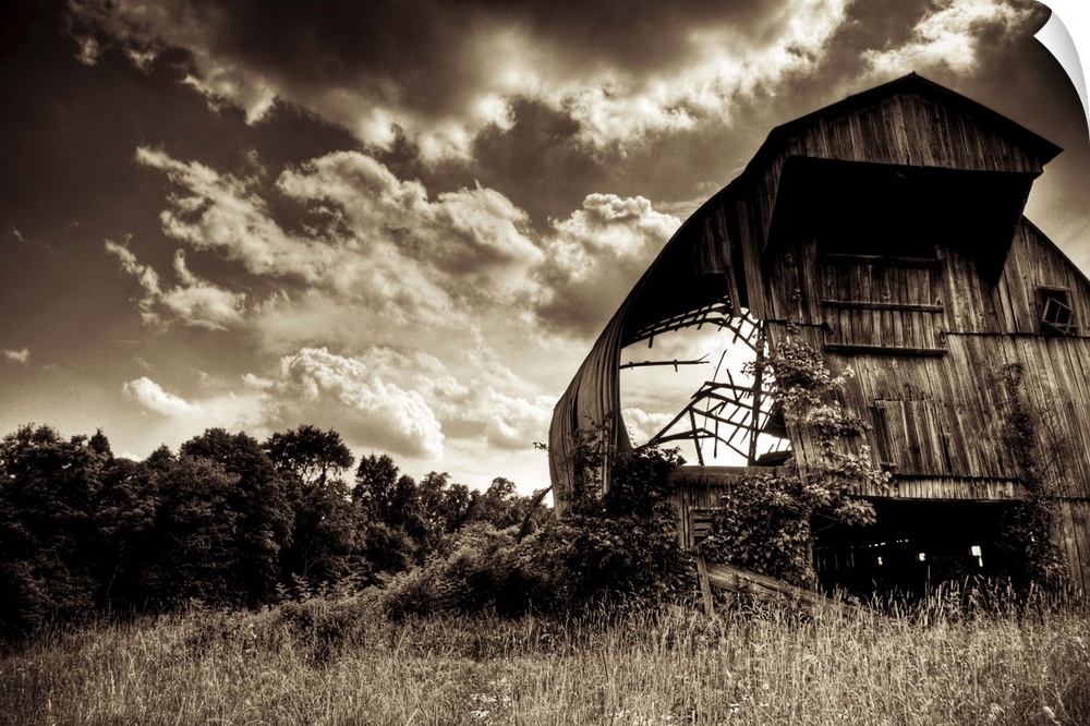An old redundant farm barn