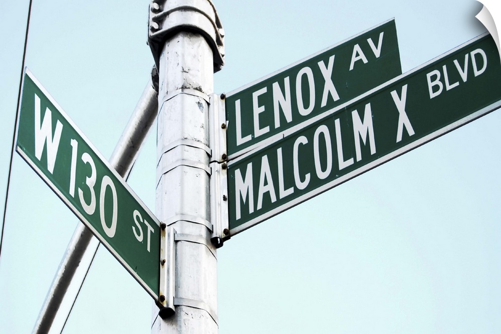 Street sign in Harlem, New York City, on Malcolm X Boulevard.