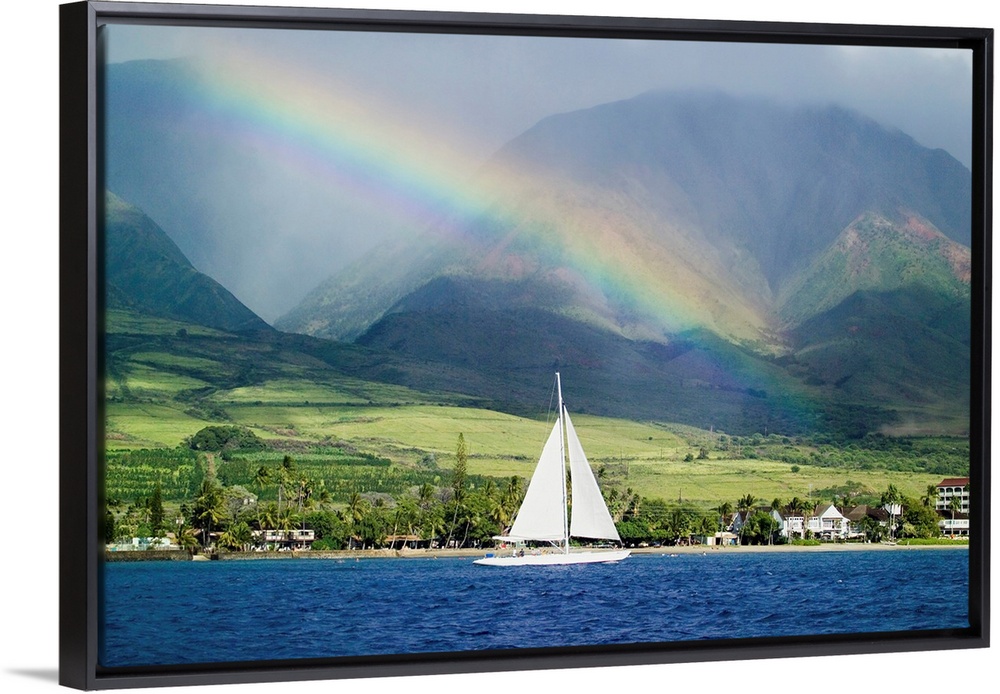 Hawaii, Maui, Lahaina, Rainbow In Front Of West Mauis Mountain Range