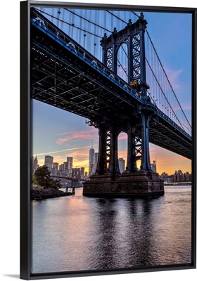 Manhattan Bridge and NYC skyline at sunset, Brooklyn Bridge Park,  New York City