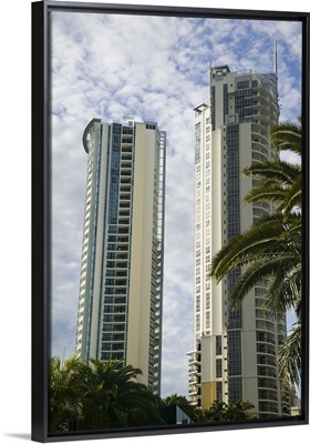 Australia, Queensland, Gold Coast, Surfer's Paradise. High rise apartment buildings