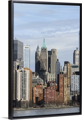 Manhattan Skyscrapers On The Hudson River, New York, New York, USA