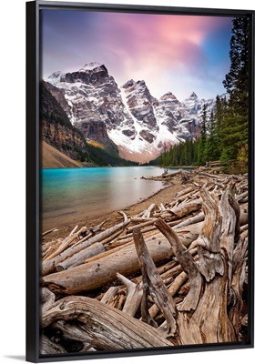 Canada, Alberta, Banff National Park, Moraine Lake, Valley of the Ten Peaks