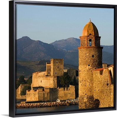 France, Languedoc-Roussillon, Notre Dames des Anges church and Royal Castle