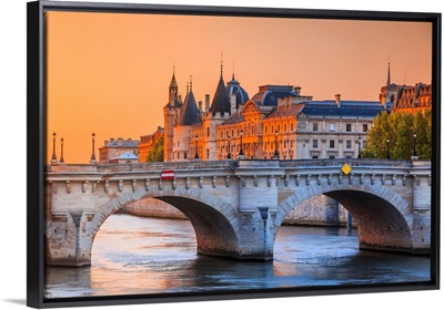 France, Paris, Ile De La Cite, Ile Saint-Louis, The Conciergerie, Palais De Justice