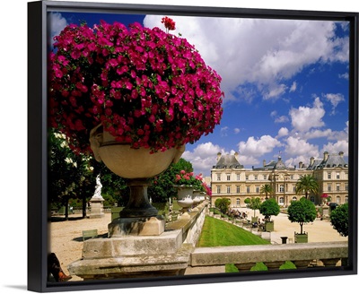France, Paris, Jardin du Luxembourg, Palais du Luxembourg
