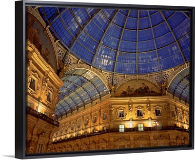 Italy, Lombardy, Milan, Galleria Vittorio Emanuele II, covered gallery, glass roof