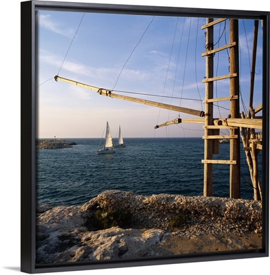 Italy, Puglia, Gargano, Vieste, Fishing net system