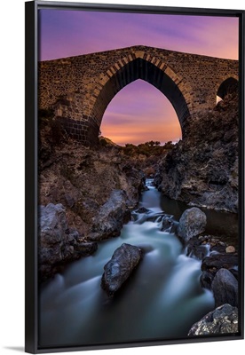 Italy, Sicily, Mount Etna, The River Simeto And Ponte Dei Saraceni Bridge