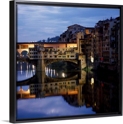Italy, Tuscany, Florence, Ponte Vecchio at twilight